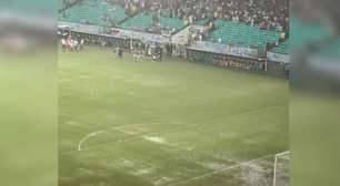 Bahia x Fluminense é interrompido por chuva torrencial