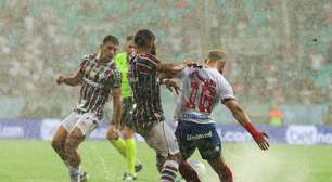 Com direito a paralisação por causa da chuva, Bahia vence Fluminense pelo Brasileiro