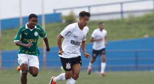 Meia destaque do Sub-20 sofre lesão no joelho e se torna desfalque no Corinthians