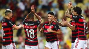 Flamengo bate São Paulo no Maracanã e lidera o Brasileirão