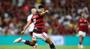 Torcedores do Flamengo exaltam Luiz Araújo após golaço e comparam com ídolo do clube: 'Gênio'