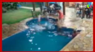 Vídeo mostra momento em que noiva cai na piscina durante casamento em Limeira
