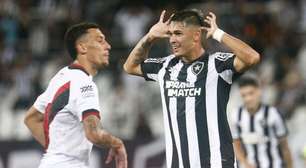 Mateo Ponte celebra vitória no Brasileirão e analisa momento no Botafogo: 'Tenho muito para melhorar'