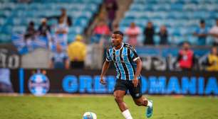 Botafogo corre contra o tempo para fechar com lateral do Grêmio