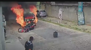 Motociclista é atropelado por Kombi em chamas em Nova Iguaçu