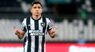 Savarino comemora golaço pelo Botafogo e projeta jogo da Libertadores