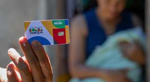 Bolsa Família de abril autoriza pagamento de R$ 800 para nova lista de NIS hoje (22)