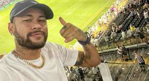 Atacante conta bastidores da última visita de Neymar no Santos: "Alegria estampada no rosto"