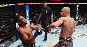 Jamahal Hill abre o jogo e revela se árbitro o atrapalhou antes de nocaute contra Alex Poatan no UFC 300