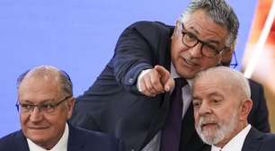 Lula diz que Haddad tem que falar com Congresso 'em vez de ler livro'