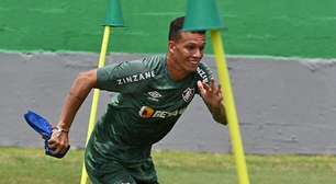 Com duas novidades, Fluminense embarca para a Assunção sem quarteto