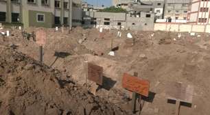 Gaza: Comissário da ONU pede investigação após 300 corpos serem encontrados em valas comuns