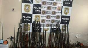 Polícia Civil descobre arsenal com 44 armas no RS