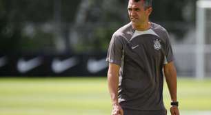 Auxiliar lamenta gol no início e admite momento ruim do Corinthians