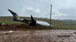 URGENTE: Avião de patrocinador do Cruzeiro cai em barranco