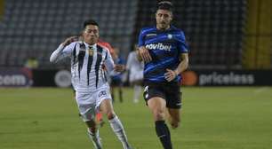 Huachipato 'martela', mas fica no empate com The Strongest