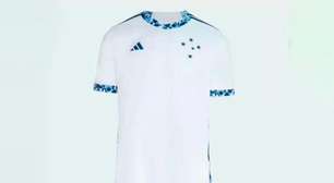 Nova camisa branca do Cruzeiro 'vaza' na internet; veja imagens
