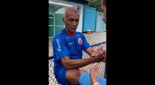 Romário realiza primeiro treino pelo America: 'cansado pra caralh*'