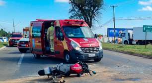 Motociclista fica ferido após SUV cruzar Estrada da Ribeira, em Colombo: 'Situação bastante grave'