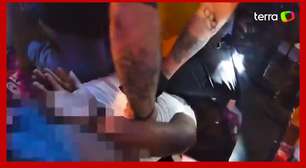 Homem negro morre nos EUA após ser detido e policial apoiar joelho em seu pescoço