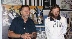 Com presença de Augusto Melo, Corinthians promove evento para restauração das taças da década de 50