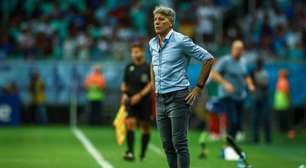 Renato se irrita com arbitragem e sai com todos os reservas do Grêmio no meio do jogo e pode causar punição