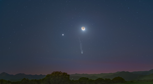 Destaque da NASA: cometa, Lua e Júpiter são foto astronômica do dia