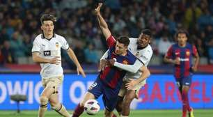 Barcelona vira sobre Villarreal com hat-trick de Lewandoskwi no Espanhol