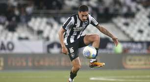 Hugo destaca boa fase no Botafogo e elogia Artur Jorge: 'É muito estudioso'