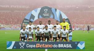 Torcedores elegem herói da vitória do Corinthians: 'Melhor do Brasil'