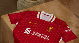 Liverpool lança nova camisa em homenagem a feito histórico