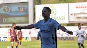 Cotado na Seleção Paraguaia para a Copa América, Alex Arce é o grande trunfo da LDU para superar o Botafogo na Libertadores