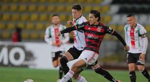 'Flamengo parece um grupo que se reuniu meia hora antes da pelada', diz Eric Faria