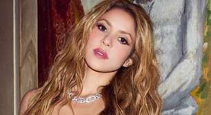 Solteiríssima e com vestido mínimo, Shakira rouba a cena no after party do MET Gala
