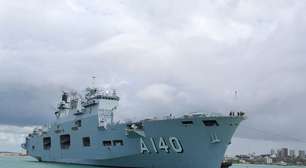 NAM Atlântico | Conheça o navio de guerra gigantesco enviado ao RS
