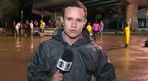 Repórter é humilhado ao vivo no Jornal da Globo durante cobertura no RS: 'Não prestam'