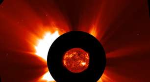 Explosão em mancha solar gigante gera apagões de rádio na Terra