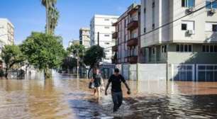 Defesa Civil emite atestados para trabalhadores afetados por enchentes em Porto Alegre
