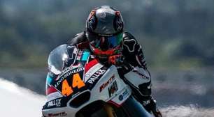 Moto2: Canet faz pole na França mesmo machucado, mas cai e sai apoiado