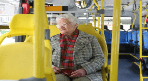 NOVO cartão de Ônibus para idosos a partir de 60 anos! Saiba solicitar de maneira descomplicada!