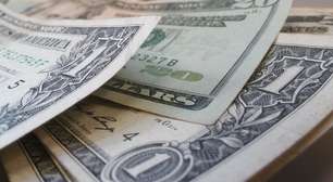Câmbio: Dólar fecha em leve alta, refletindo troca de comando na Petrobras