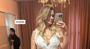 Ex-BBB Marcela prova vestidos de noiva para se casar com Luiza Martins
