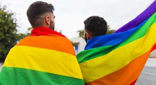 Pai que não aceita filho gay é preso por homofobia no Litoral do Paraná