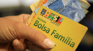 Bolsa família: oferece suporte financeira de R$1.200 para mãe solteira!