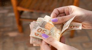 Governo planeja aumentar o Salário mínimo para R$ 1.994 em 2025? Confira o anúncio