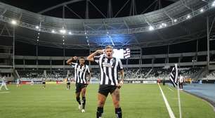 Botafogo e Tiquinho Soares negociam renovação de contrato, mas clube esbarra em obstáculo