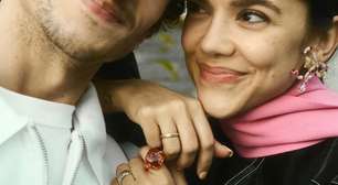 Manu Gavassi anuncia noivado com modelo Jullio Reis