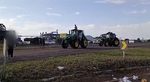 Criminosos se aproveitam da tragédia no Rio Grande do Sul e roubam tratores e caminhões