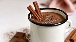 Receita de chocolate quente tradicional para aprender em segundos