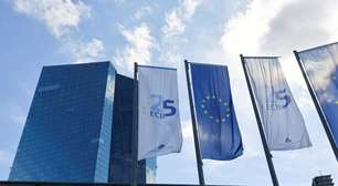 Indicador salarial da zona do euro acelera e reforça argumentos a favor de cautela do BCE
